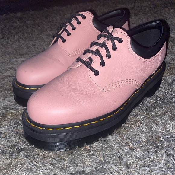 HARDLY WORN WOMEN’S PINK DR. MARTENS SIZE 11 IN EXCELLENT CONDITION - Picture 9 of 9